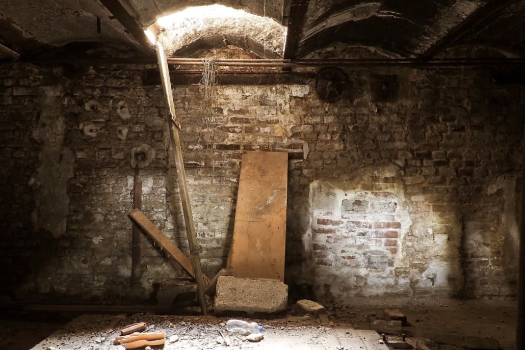 lost-places-gbbd5d5e3e_1920 basement-finishing
